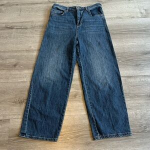 Women’s Pilcro Anthropologie wide legged blue jeans size 29.